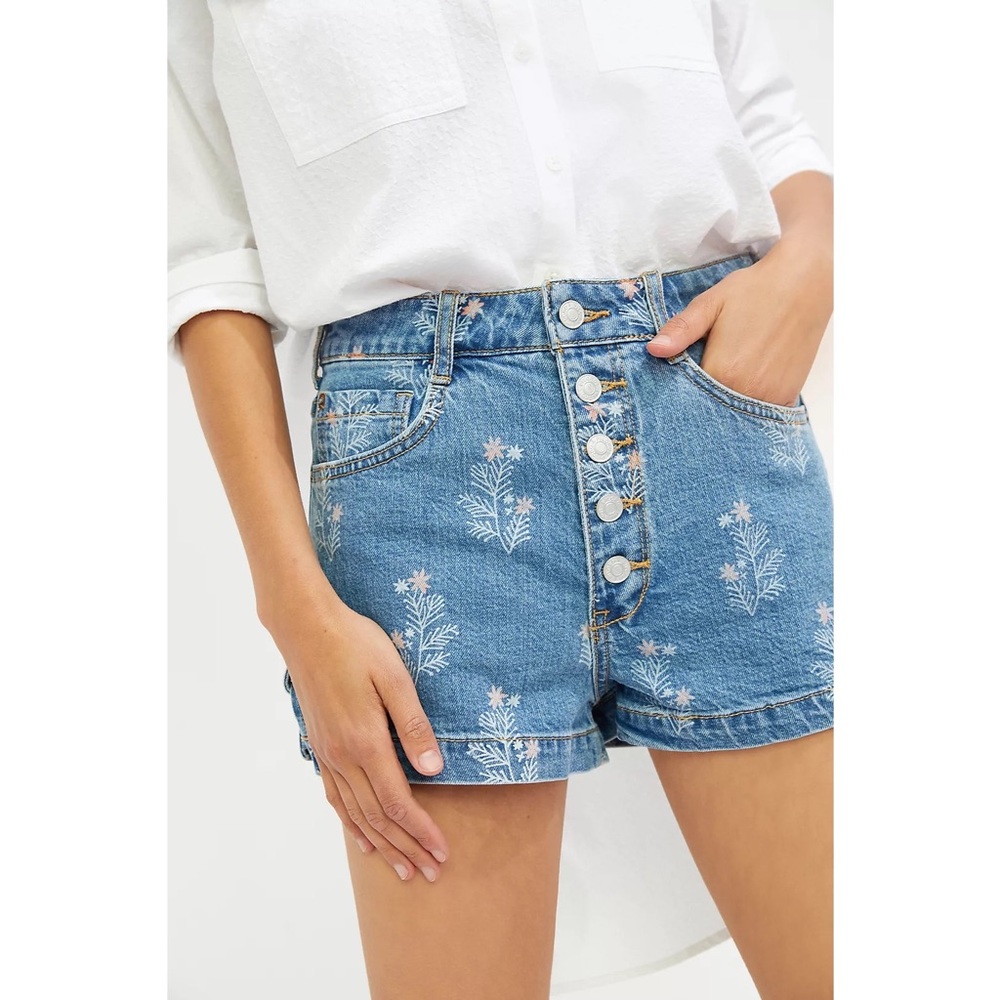 Anthropologie Pilcro Ultra High-Rise Denim Shorts in Medium Blue Floral Wash